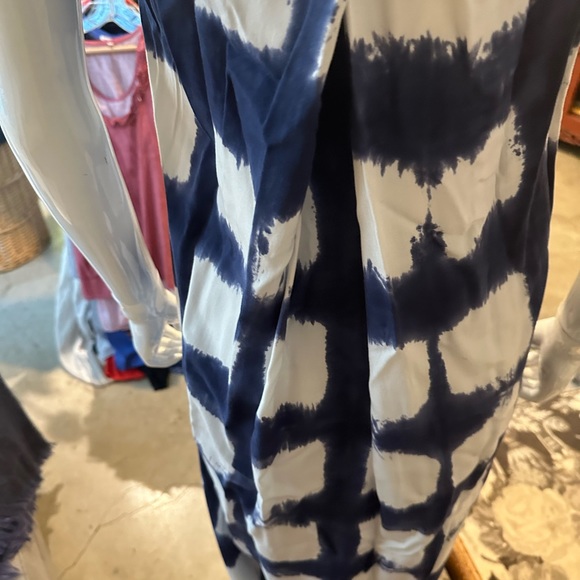 Splendid Blue and White Window Pane Tank Dress. - Picture 4 of 6